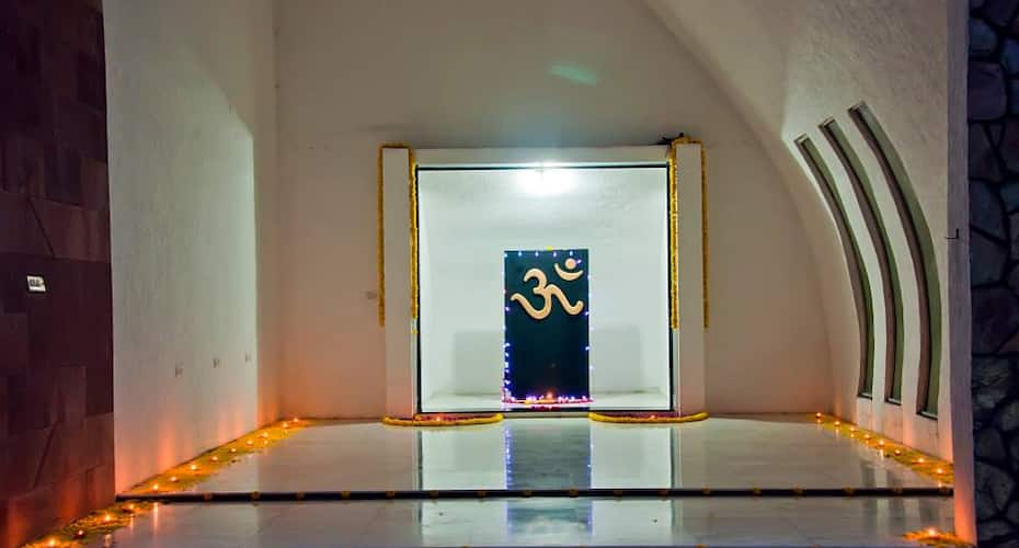 Neejanand Luxurious Resort & Ayurveda Spa, Anand 2